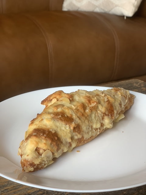 Croissant aux amandes